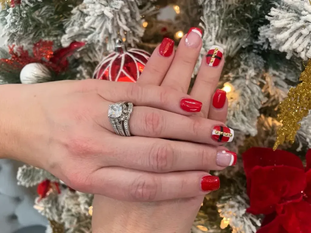 Vida's Nails & Spa — Nail salon in Cumming